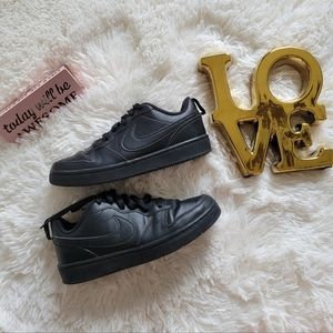 NIKE big boy shoes